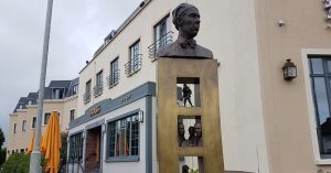 Talbot Hotel Stillorgan - Sir William Orpen statue unveiling